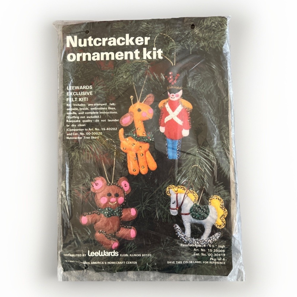 LeeWards Nutcracker Ornament Felt Kit Set Of 4 Vintage 1980 New Sealed 6.5in